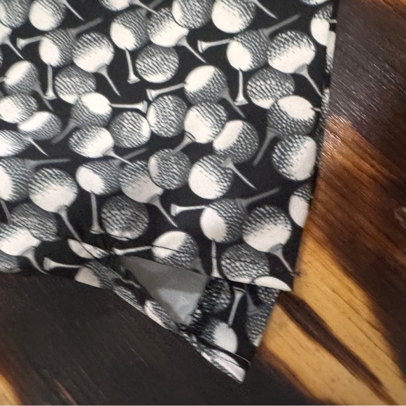 Izod Black and White Golf  Mini Skirt Casual - Picture 5 of 6